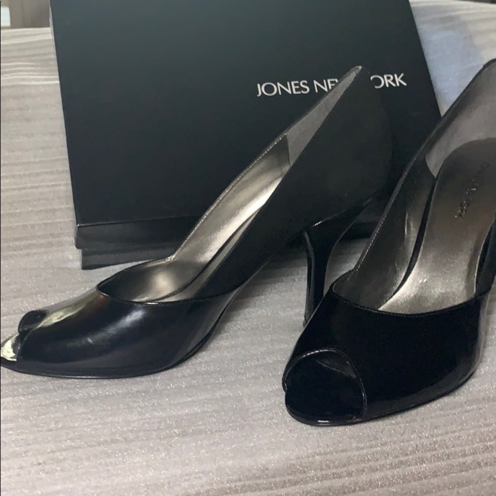 Jones New York NJ Bounty Black Suede & Patent Peep Toe Heel